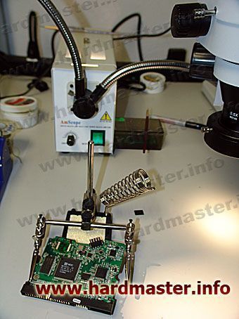 Зажим для монтажа платы электроники винчестера Зажим для монтажа платы электроники винчестера