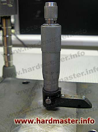 Измеритель глубины запрессовки пластин HDD Измеритель глубины запрессовки пластин HDD